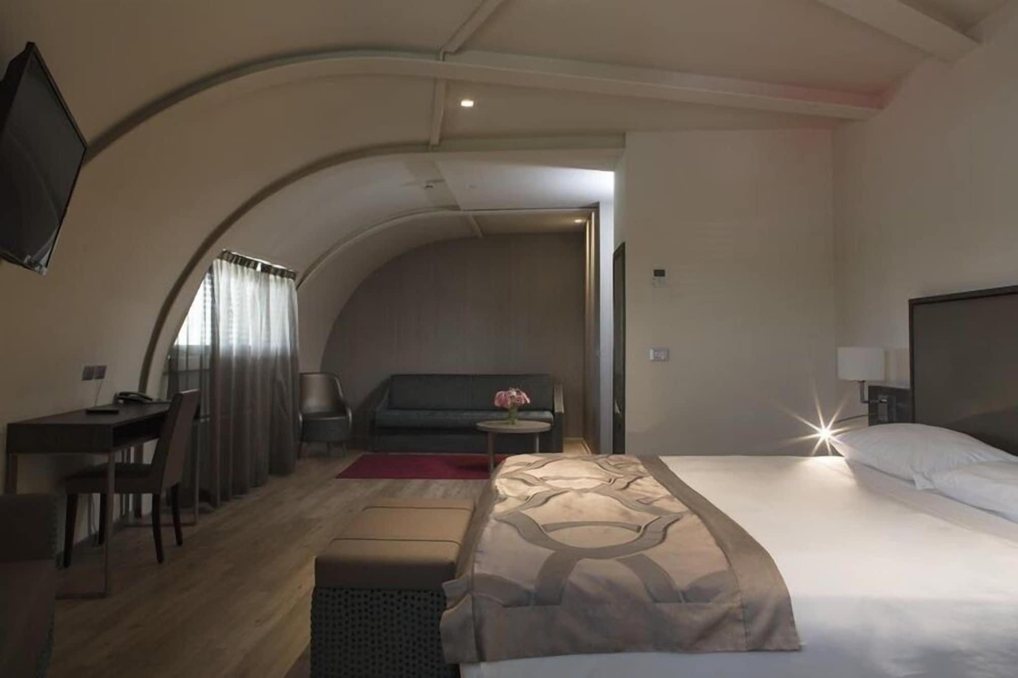Hotel Smart