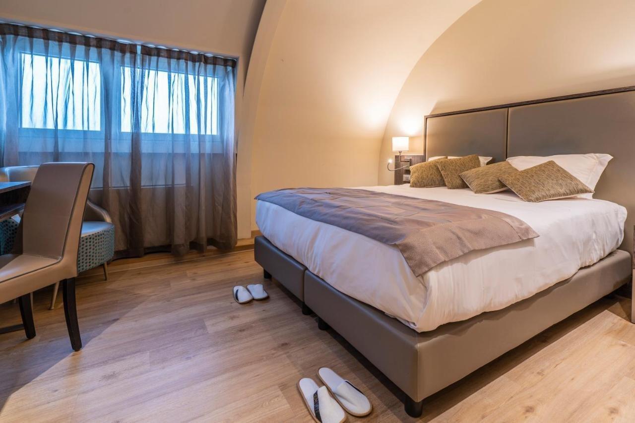 Smart Hotel 4*