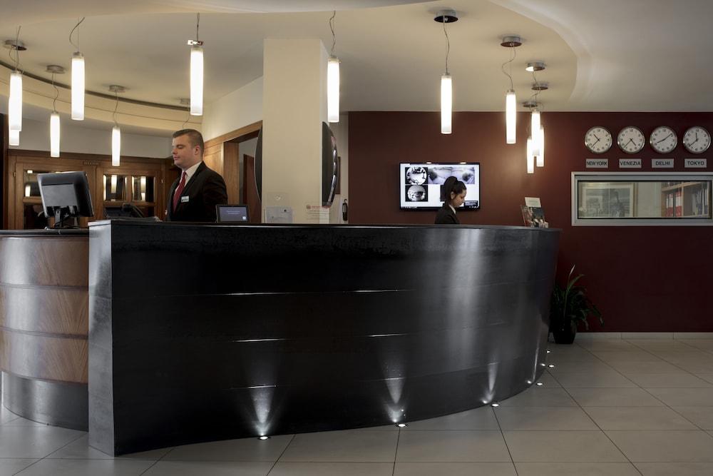 Hotel Smart