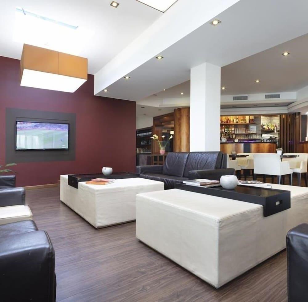 Smart Hotel 4*